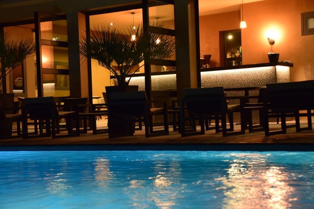 Hotel E Tre Stelle Бонифачо Екстериор снимка